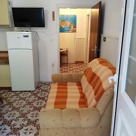 Vjera Konukevi Primošten